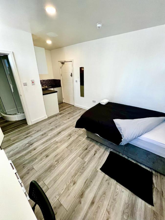 Apartment 1-bed Studio Flat With Free City Centre Parking Cv1